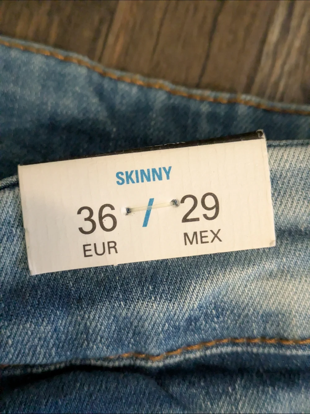 NWT Pull & Bear Men's Skinny Jeans Light Wash Blue Denim Size EUR 36 28x32